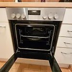 City-close - King Bed & Free Garage Apartment *