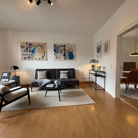 City-close - King Bed & Free Garage דירה