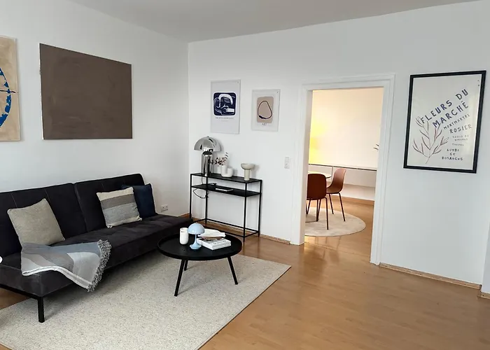 City-close - King Bed & Free Garage *