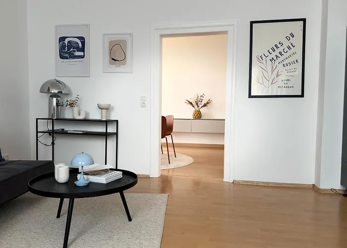 City-close - King Bed & Free Garage