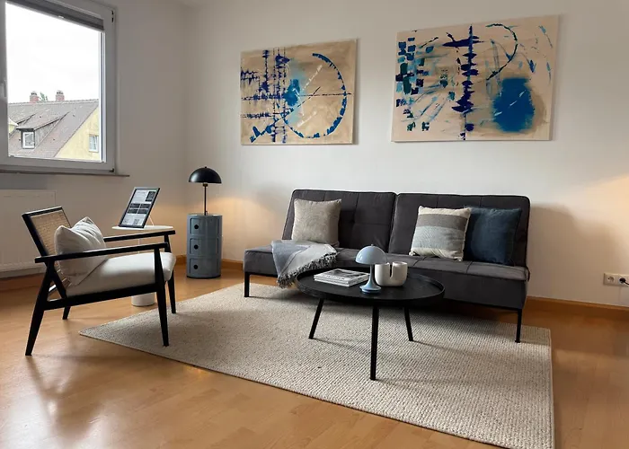 City-close - King Bed & Free Garage Apartmán *
