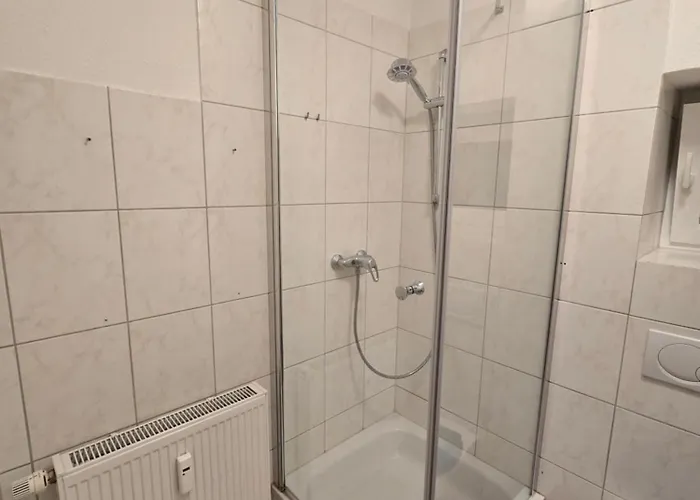 City-close - King Bed & Free Garage Apartmán
