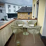Lägenhet City-close - King Bed & Free Garage Bayreuth