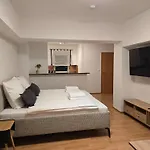 City-close - King Bed & Free Garage *